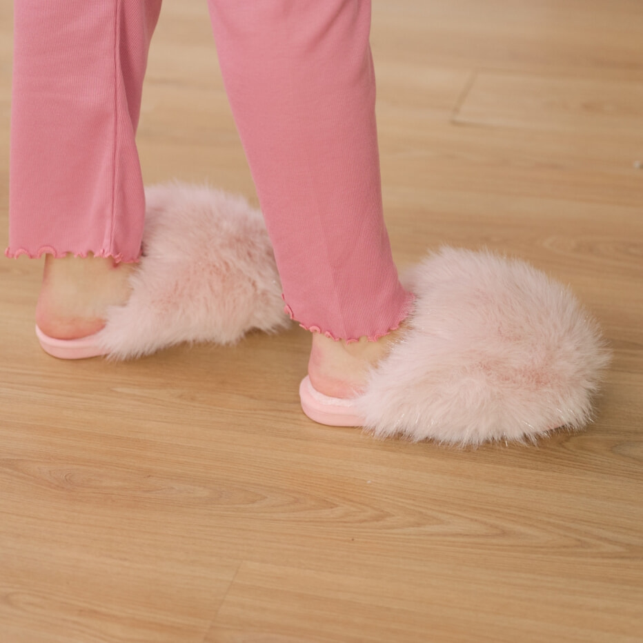 Γυναικεία Παντόφλα Γούνινη Fluffy