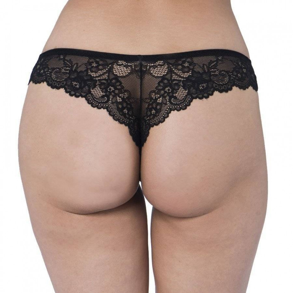 TRIUMPH TEMPTING LACE BRAZILIAN STRING